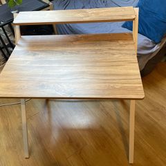 Folding desk