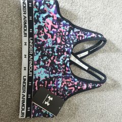 New Under Armour Bra/ top size XL (13-15 years)