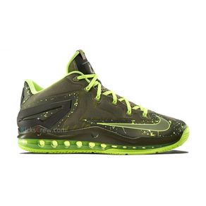 Nike Lebron 11 Low Dunkman Qs Uk 11 / Us 12 Deadstock