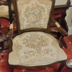Carver Chair