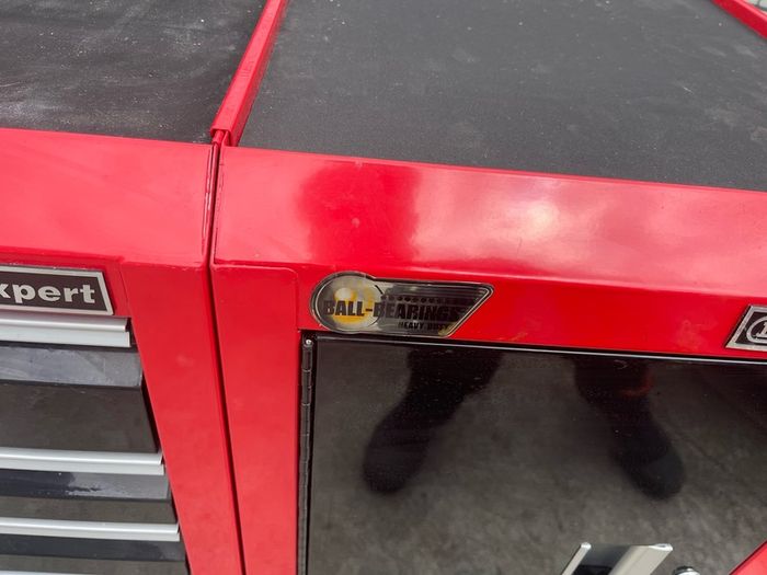 Mobile tool chest