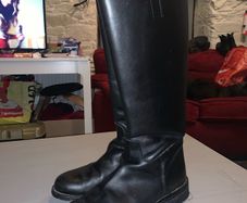 Horse riding boots