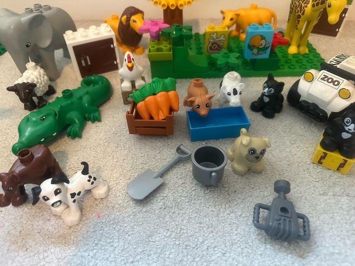 Lego Duplo Wild/Farm animal and accessories bundle