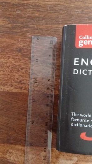 English Dictionary by Ian Brookes - mini edition