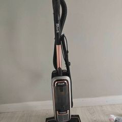 Shark lift away vaccume