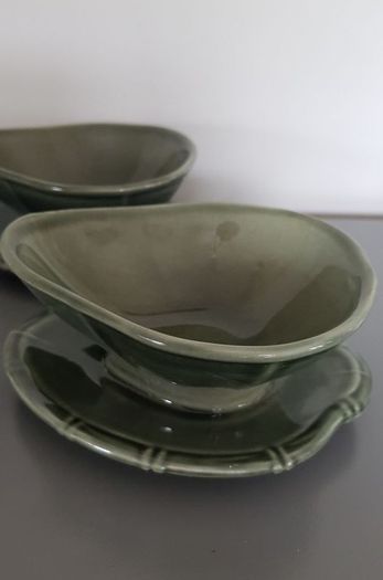 2 x Avocado Dishes (Small Bowls), Dark Green, Howard by Taunton Vale Pottery