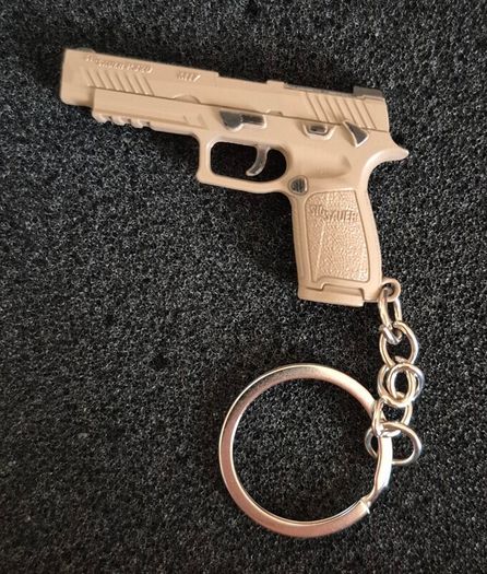 SIG sauer P320-M17 ,  pistol keyring.