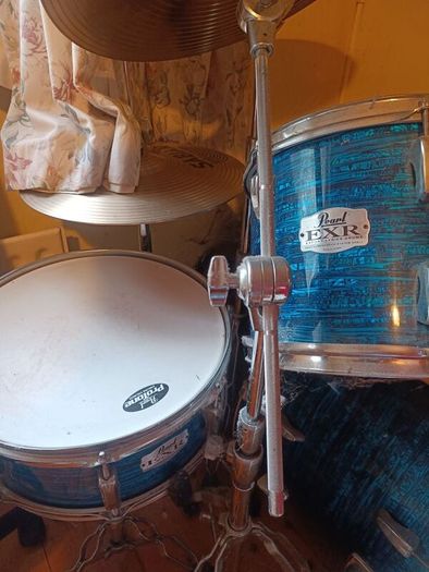 pearl drum kit