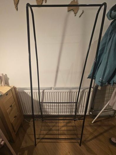 Free Clothes Rail