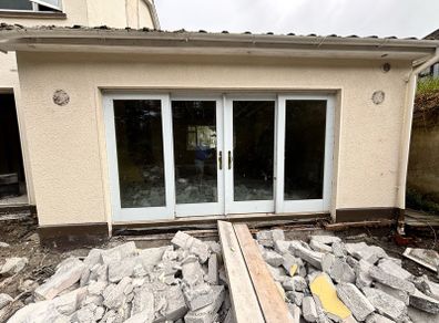 Sliding Door