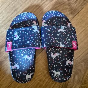 Girl sliders JOULES size 8uk