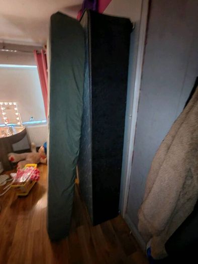 Single bed