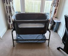 Maxi-Cosi Iora Bedside Crib Excellent Condition