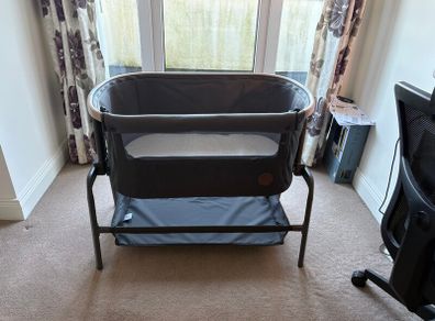 Maxi-Cosi Iora Bedside Crib Excellent Condition