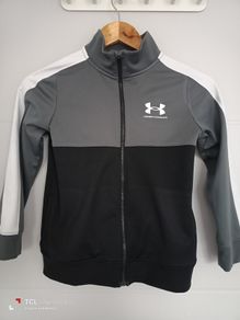 boy's tracksuit.age 6/7