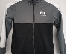 boy's tracksuit.age 6/7