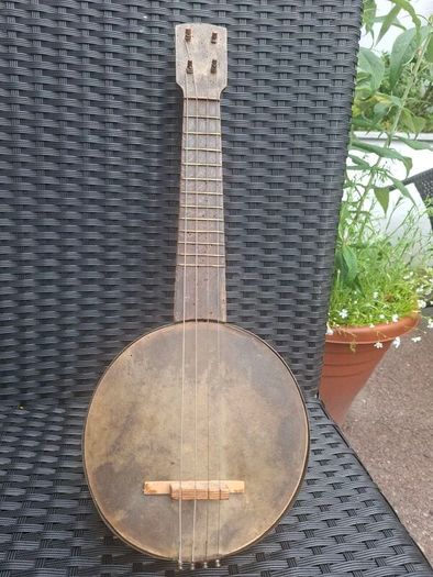 Antique 1920's Banjolele