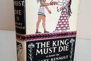 A King Must Die by Mary Renault (RB70)