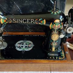 Vintage Singer Sewing Machine