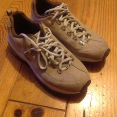 Size 5 Beige Sketchers Sport