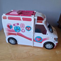 Barbie ambulance