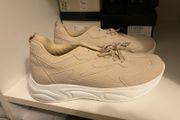 Casual shoes , latte , cream
