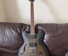 Ibanez Artcore semi-hollow electric guitar - excellent condition