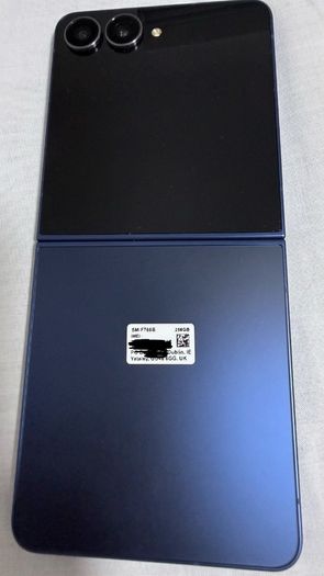 Samsung Galaxy Z Flip7
