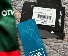 Worn once official GAA kids MAYO jersey age 10 to 11
