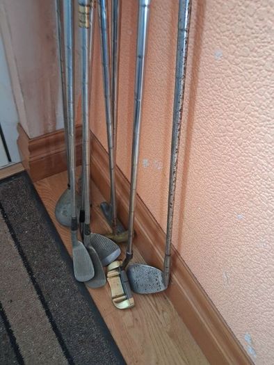 Selection of pitch & putt clubs