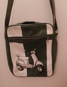 Retro style bag
