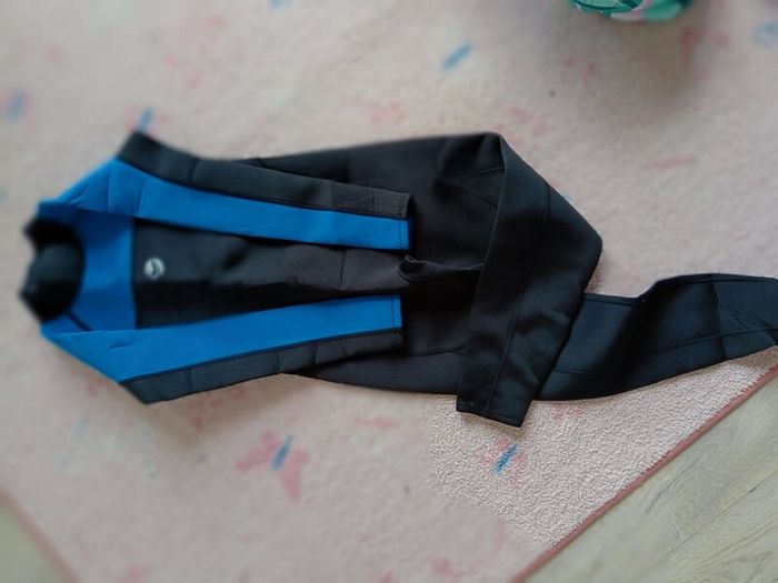 Neoprene suits new with tags. 10/11 years.