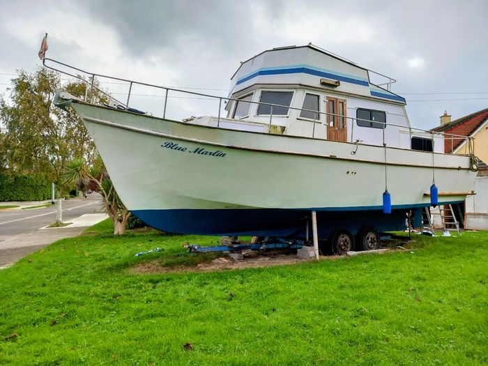Motor Boat For Sale