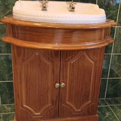 Free Bathroom Sink and Vanity