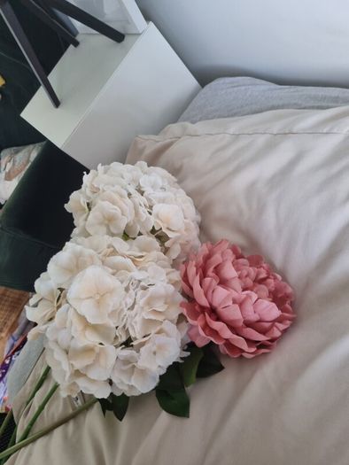 Faux Flowers BNWT