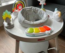 Skip Hop 3 stage activity center