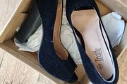 Chunky high heels