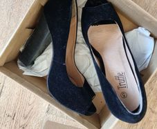 Chunky high heels