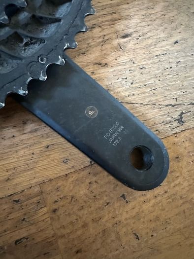 Shimano 11 speed cranks and 2 sets of chainrings (both 52-36) 172.5mm