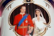 QUEEN ELIZABETH ll / Coronation June 2nd 1953 Mug / Prince William Royal wedding to Catherine Middleton 29th April  2011 Mug