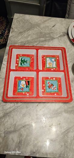 Christmas dishes, place mats & dip/snacks tray