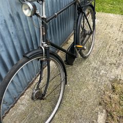 Rare 1930s HUMBER pedal bike. 3 speed. Push button bell