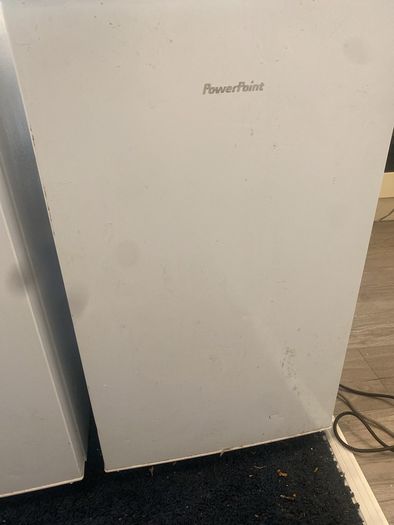 powerpoint undercounter fridge