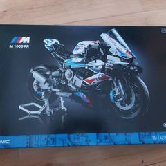 LEGO Technic 42130 BMW M 1000 RR Motorcycle