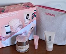 Clinique Day and Night Moisture Set