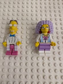 Lego Simpsons characters