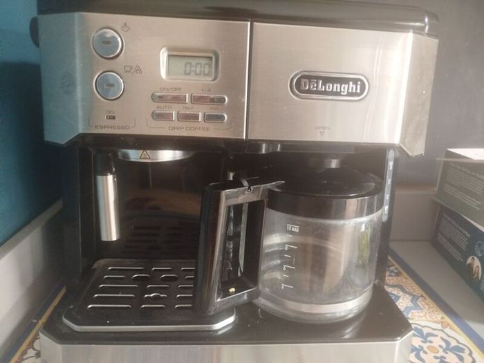 Delonghi coffee machine