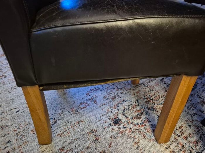 2 leather Chairs