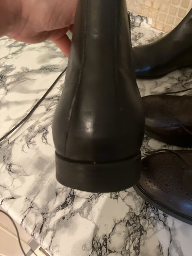 Men's leather shoes