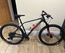BRAND NEW - Orbea Alma H10 Eagle - Large - Brand New